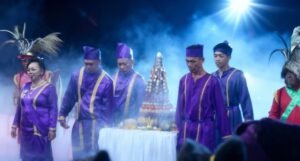 Upacara Adat atau/dan Ibadah Syukur