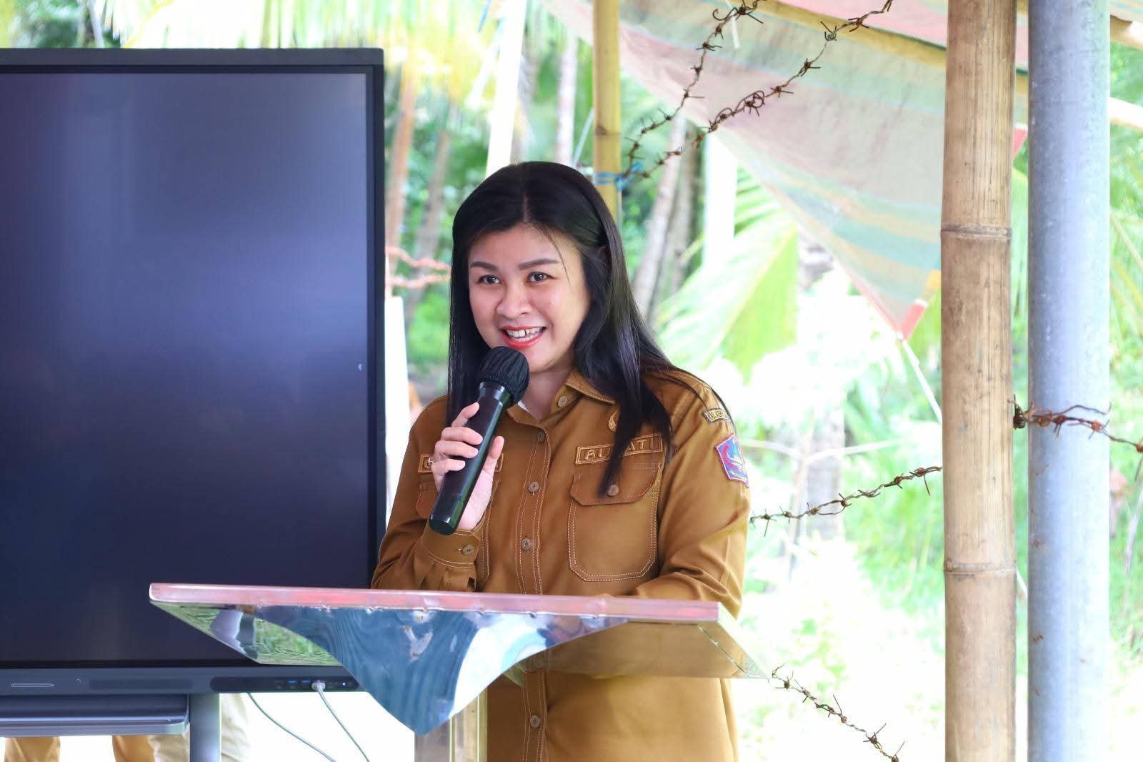 Bupati Kabupaten Kepulauan Sitaro Chyntia Kalangit. (Foto: Ist)