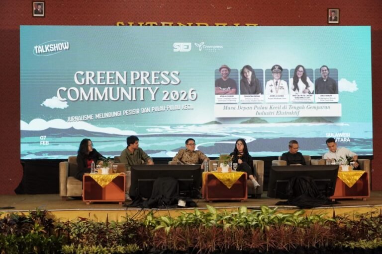 Talkshow Masa Depan Pulau Kecil di Tengah Gempuran Industri Ekstraktif pada ajang Green Press Community (GPC) 2026 di Minahasa Utara, Sabtu, (7/2/2026). (Foto: Ist)