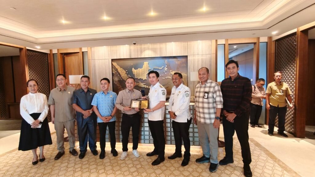 Bupati Sangihe Dapat Tambahan Lima Mesin Pembangkit Listrik Rp 25 Miliar