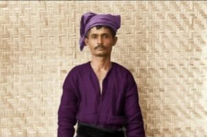 “Laku Hote” Jubah Kebesaran dan Simbol Kemakmuran