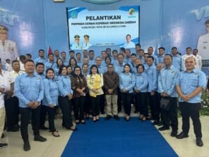 Bupati Chyntia Kalangit dan Wabup Heronimus Makainas Hadiri Pelantikan Pengurus Dekopin se-Sulut