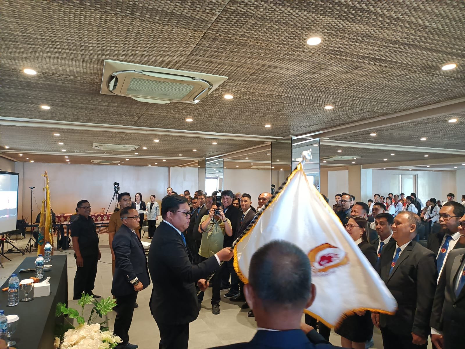 Pelantikan Pengurus Komite Olahraga Nasional Indonesia (KONI) Kabupaten Kepulauan Sangihe periode 2025–2029 Selasa (21/4/2026). (Foto: Ist)