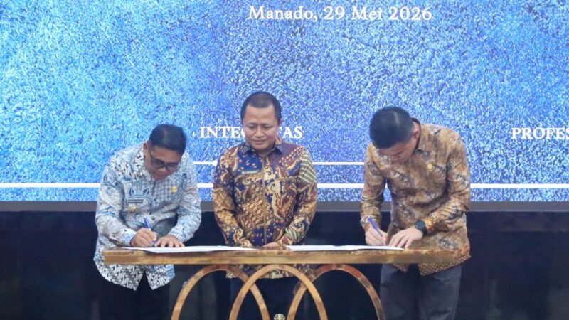 Plt Bupati Heronimus Makainas Terima Opini WTP BPK untuk Kabupaten Sitaro atas LKPD 2025