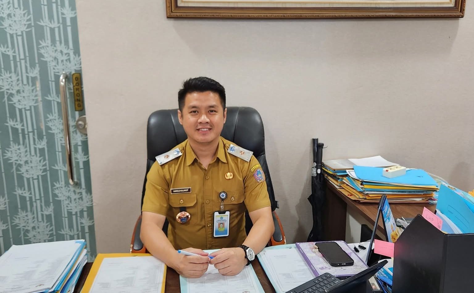 Harold Kalangit, Pelaksana Tugas Pejabat Eselon II, Adik Bupati Sitaro Non-aktif Chyntia Ingrid Kalangit. (Foto: Ist)