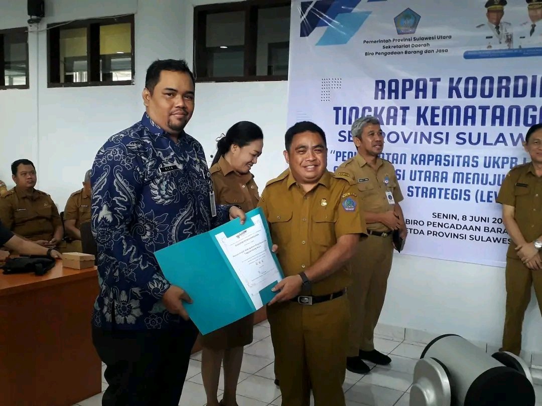 Pemkot Sitaro terima Piagam Penghargaan dari Lembaga Kebijakan Pengadaan Barang/Jasa Pemerintah (LKPP). (Foto: Ist)