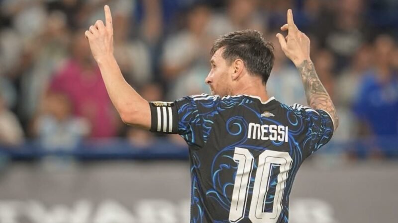 Dulu Diragukan karena Tubuhnya Kecil, Kini Messi Rayakan Ulang Tahun dengan Rekor Dunia