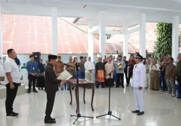 Wali Kota Kotamobagu Resmi Lantik Penjabat Sangadi Moyag Tampoan di Aula Kantor Wali Kota