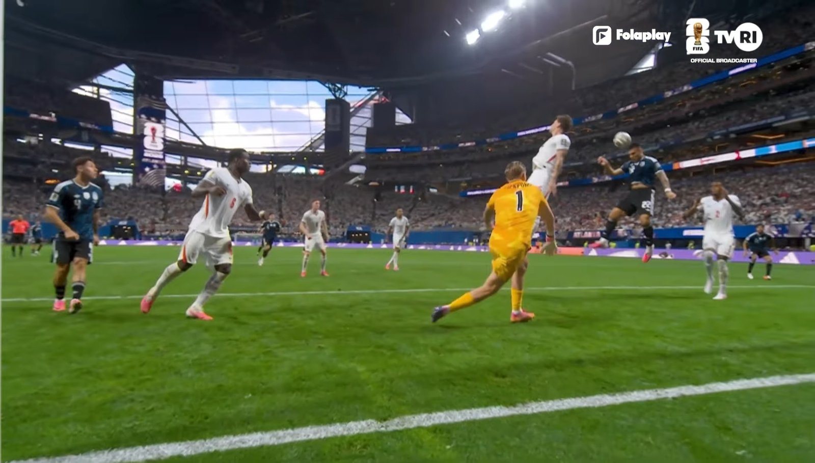Lautaro Martínez menyumbang gol penentu kemenangan Argentina atas Inggris. (Foto: Tangkapan layar Youtube)