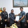 Jaga Stabilitas Birokrasi Sitaro, Heronimus Makainas Serahkan Mandat 5 Plt Kepala OPD