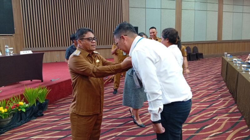 ​Plt Bupati Sitaro Tegaskan Urgensi SDM Medis dan Pengelolaan Limbah