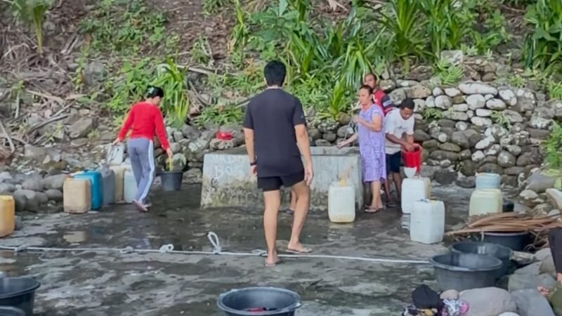 Krisis Air Bersih Mendera Pulau Kawaluso Saat El Niño, Warga Bertahan di Tepi Pantai