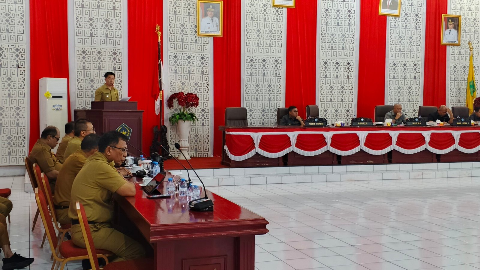 DPRD Sangihe menggelar rapat paripurna penyampaian Ranperda dan Nota Keuangan Perubahan APBD 2026. (Foto: Ist)