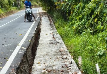 Rp50 Miliar Lebih untuk Dua Proyek Jalan di Sangihe, Talud Baru Retak hingga Jebol