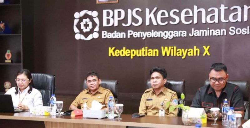 Pimpinan eksekutif dan legislatif Sitaro hadir di BPJS Kesehatan. (foto: Kominfo Sitaro)