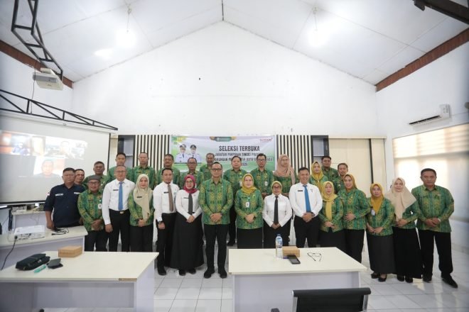 Tim juri menyimak pemaparan inovasi peserta Lomba Inovasi Daerah dalam rangka Innovative Government Award (IGA) 2026 di Ruang Rapat Bappelitbangda Kotamobagu, Rabu (16/9/2026). photo by DK