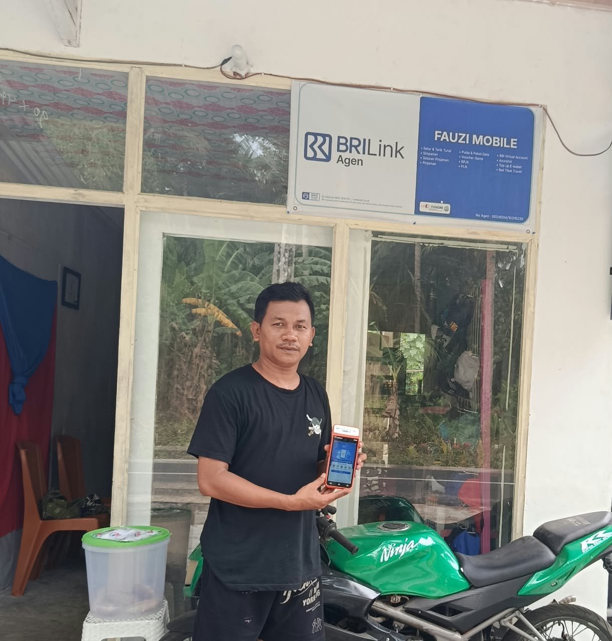 Di Kampung Raku, Kecamatan Tabukan Utara, Kabupaten Kepulauan Sangihe, salah satu titik layanan tersebut hadir melalui Fauzi Mobile. (Foto: Ist)