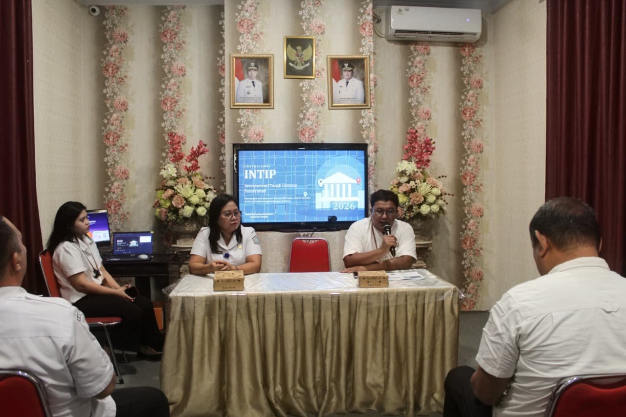 Kepala Seksi Penetapan Hak dan Pendaftaran Kantor Pertanahan Sangihe, Jonatan Hamonangan Siahaan, menyampaikan pentingnya koordinasi lintas instansi untuk mengatasi kendala inventarisasi dan sertipikasi aset tanah pemerintah daerah. (Foto: Ist)